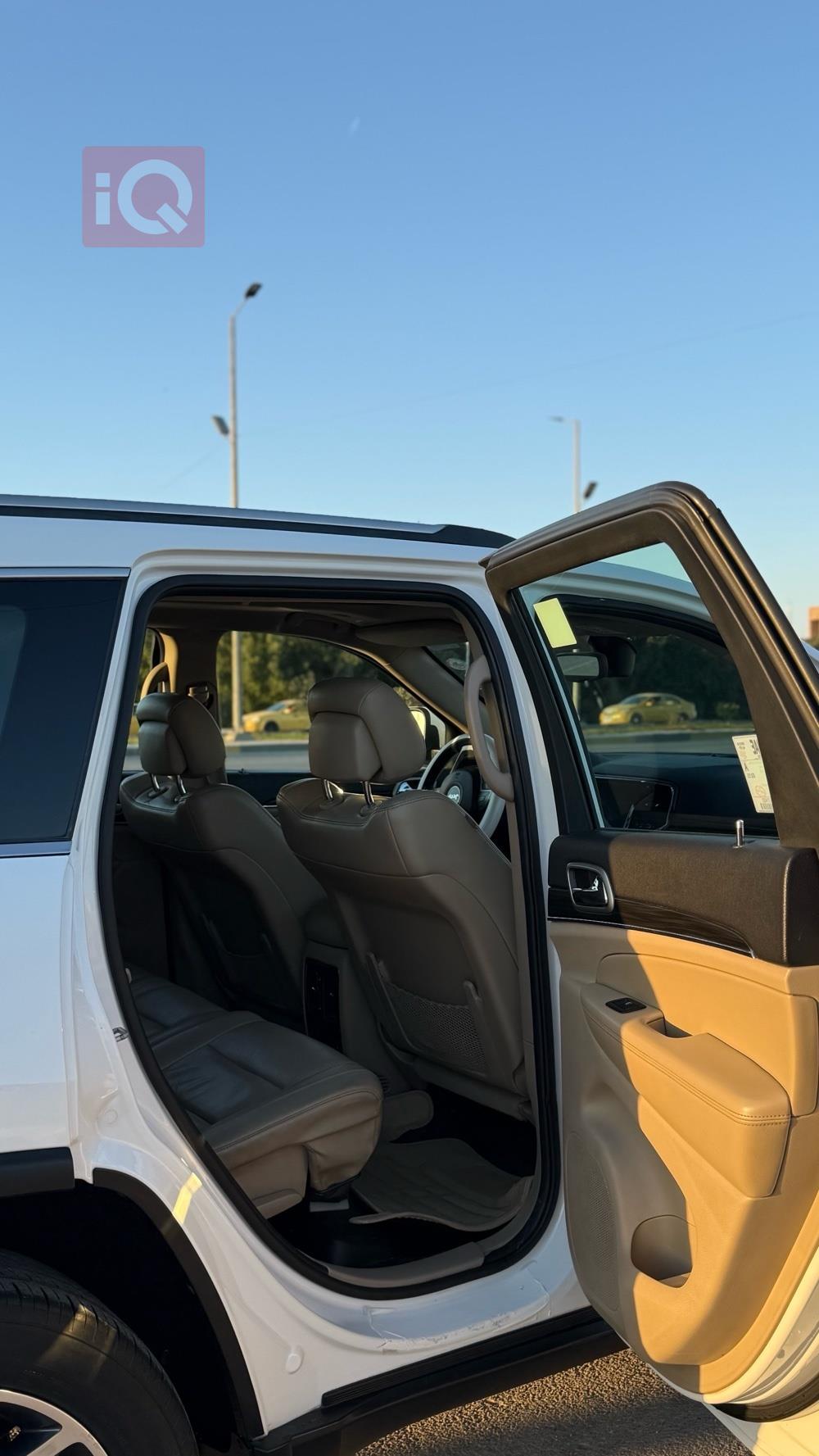 جيب جراند شيروكي